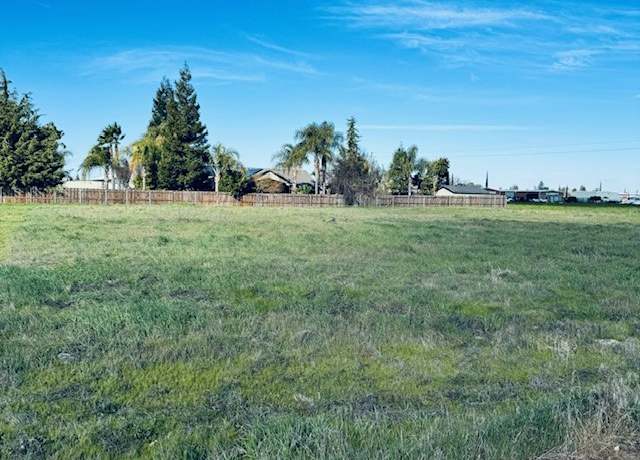 Property at 6972 Gertrude Ave, Winton, CA 95388