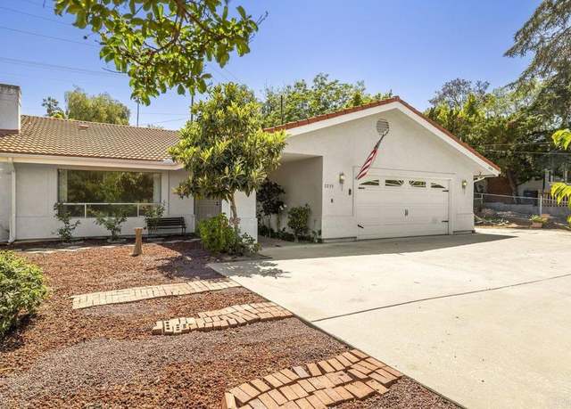 Property at 2239 Sunset Dr, Escondido, CA 92025, 3 beds, 2 baths