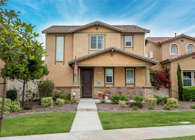 Property at 3511 Kings Canyon Dr, Oxnard, CA 93036, 3 beds, 2.5 baths