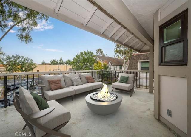 Property at 9051 Brownstone Cir, Cypress, CA 90630, 2 beds, 1.5 baths