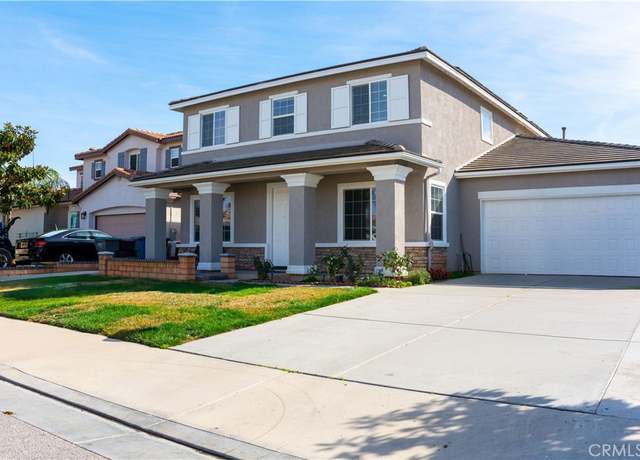 Property at 27171 Oak Ridge Dr, Moreno Valley, CA 92555, 4 beds, 3 baths