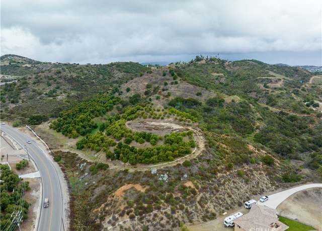 Property at 35380 Avenida La Cresta, Murrieta, CA 92562