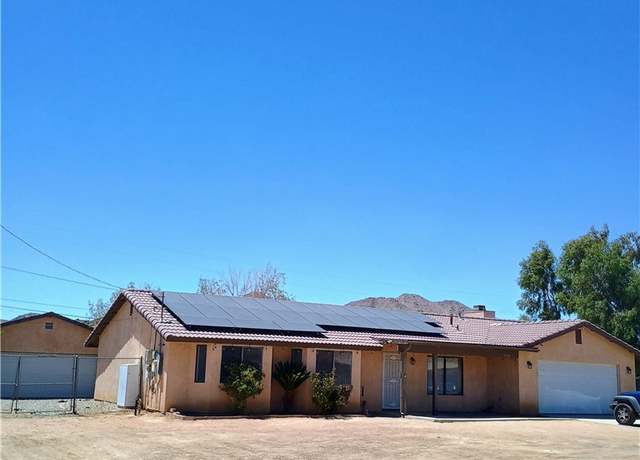Property at 16594 Tenaja Rd, Apple Valley, CA 92307, 3 beds, 2 baths