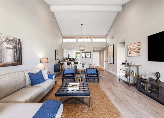 Property at 146 Las Lomas, Palm Desert, CA 92260, 2 beds, 2 baths