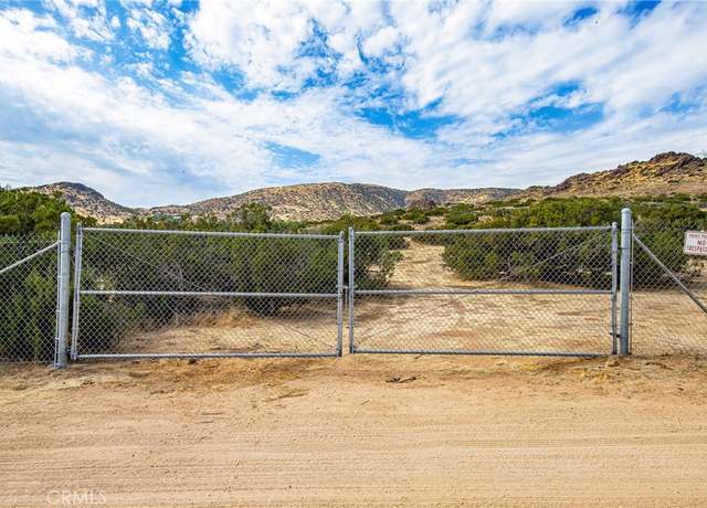 Property at 1 Eagle Butte Rd, Palmdale, CA 93551