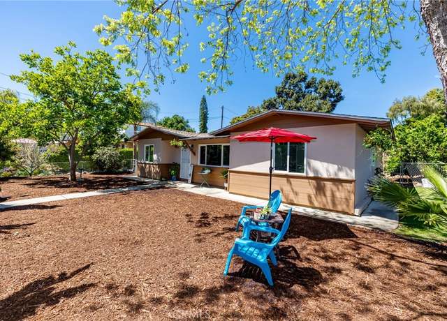 Property at 242 E Kalmia St, Fallbrook, CA 92028, 3 beds, 1.5 baths