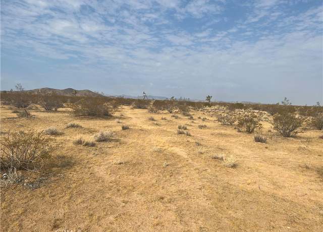 Property at 338 Stable Rd, Landers, CA 92285