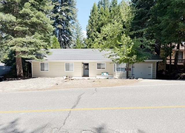 Property at 910 Clifford Dr, Almanor, CA 96137, 3 beds, 2 baths