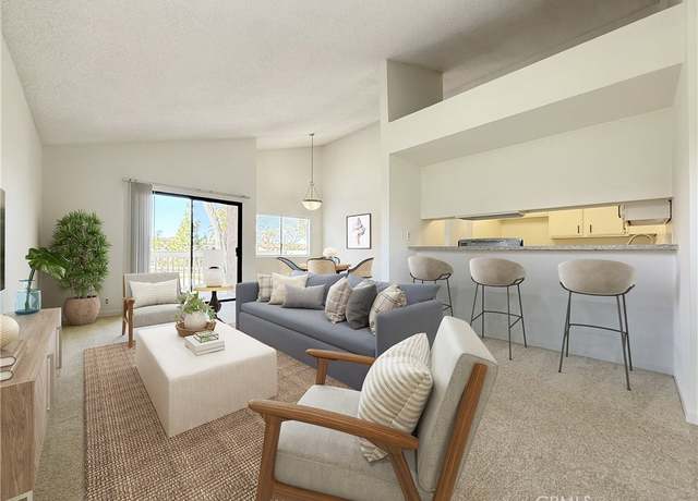 Property at 7422 Seastar Dr #5, Huntington Beach, CA 92648, 2 beds, 2 baths