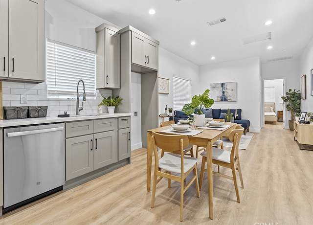 Property at 308 S Laurel St, Santa Ana, CA 92704, 8 beds, 5 baths