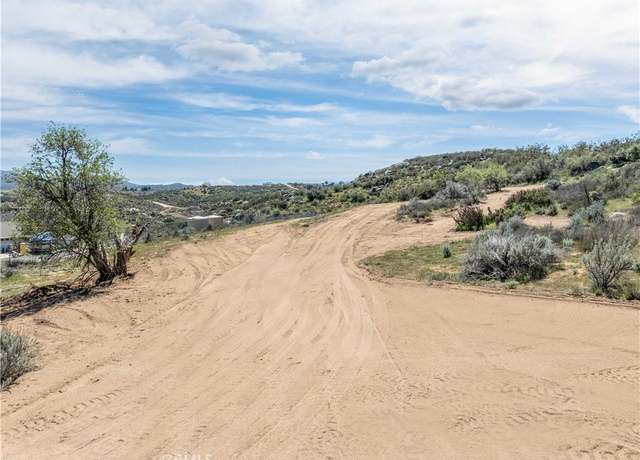 Property at 900 Sunnybrook Cir, Aguanga, CA 92536