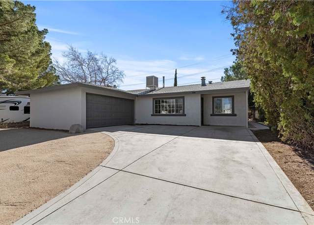 Property at 336 E Avenue R6, Palmdale, CA 93550, 3 beds, 2 baths