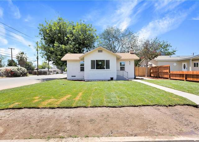 Property at 401 Cypress St, Bakersfield, CA 93304, 3 beds, 1 bath