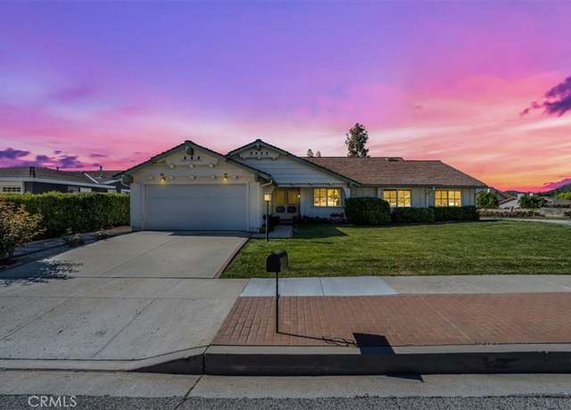 Property at 6304 Tamarind St, Oak Park, CA 91377, 6 beds, 3 baths