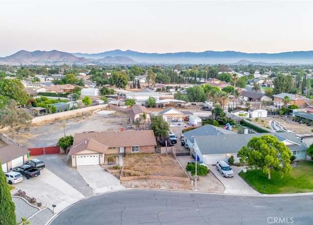 Property at 11220 Puente Way, Jurupa Valley, CA 91752, 4 beds, 3 baths