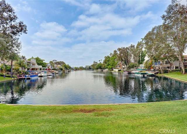 Property at 22702 Islamare Ln, Lake Forest, CA 92630, 4 beds, 2.5 baths
