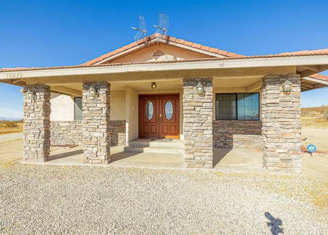 Property at 16575 E Avenue G, Lancaster, CA 93535, 2 beds, 2.5 baths