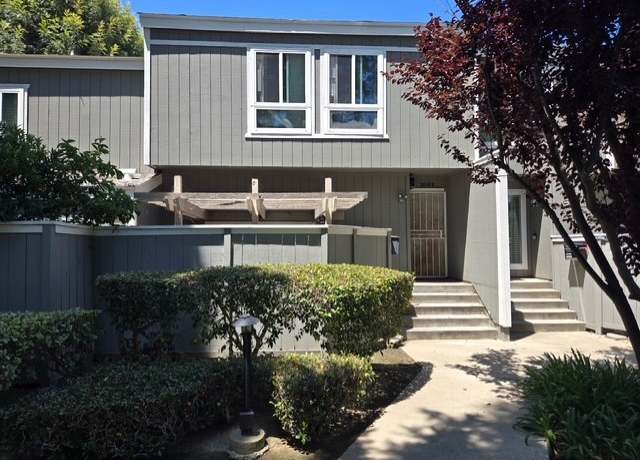 Property at 2610 W Segerstrom Ave Unit B, Santa Ana, CA 92704, 3 beds, 2 baths