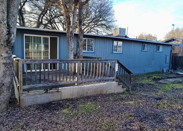 Property at 3940 Vista Robles Way, Clearlake, CA 95422, 2 beds, 2 baths