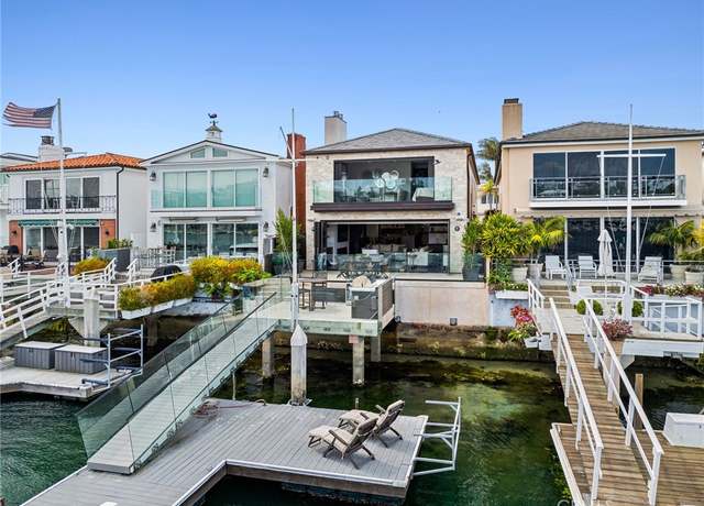 Property at 218 Via Lido Nord, Newport Beach, CA 92663, 4 beds, 4.5 baths