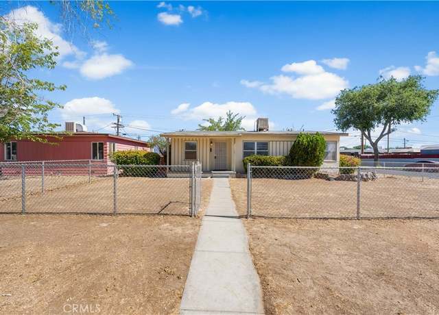 Property at 1303 W Ivesbrook St, Lancaster, CA 93534, 3 beds, 1 bath