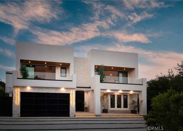 Property at 2608 Zorada Dr, Los Angeles, CA 90046, 4 beds, 4.5 baths