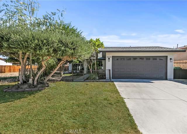 Property at 51700 Avenida Vallejo, La Quinta, CA 92253, 4 beds, 2 baths