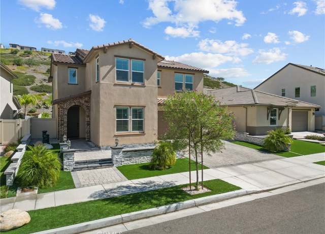 Property at 28600 Foothill Way, Saugus, CA 91350, 4 beds, 3 baths