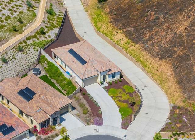Property at 11986 Sagecrest Ct, Corona, CA 92883, 2 beds, 2 baths