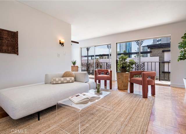 Property at 615 E Broadway #306, Long Beach, CA 90802, 2 beds, 2 baths