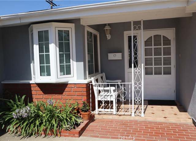 Property at 2323 Cornell Dr, Costa Mesa, CA 92626, 3 beds, 2 baths
