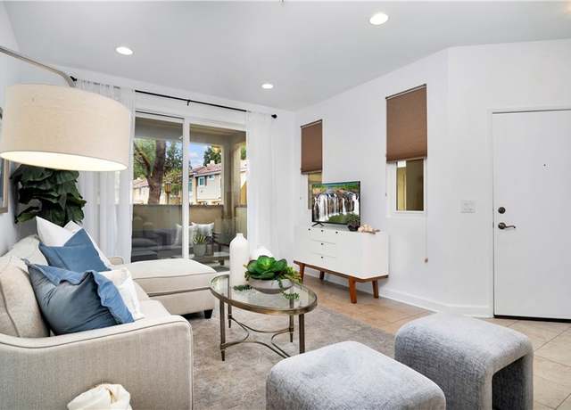 Property at 189 Gallery Way, Tustin, CA 92782, 1 bed, 1 bath