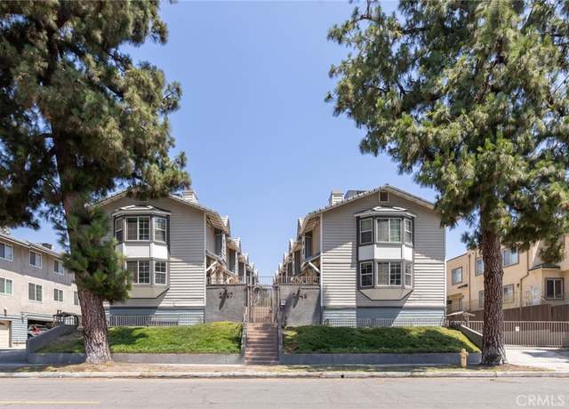 Property at 2349 Mira Vista Ave Unit C, Montrose, CA 91020, 2 beds, 2.5 baths