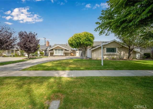 Property at 11771 Foster Rd, Rossmoor, CA 90720, 4 beds, 2 baths