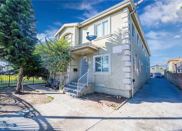 Property at 517 W 97th St, Los Angeles, CA 90044, 8 beds, 4 baths