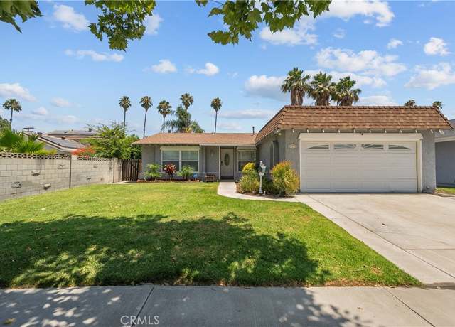 Property at 27442 Dolton Dr, Canyon Country, CA 91351, 4 beds, 2 baths