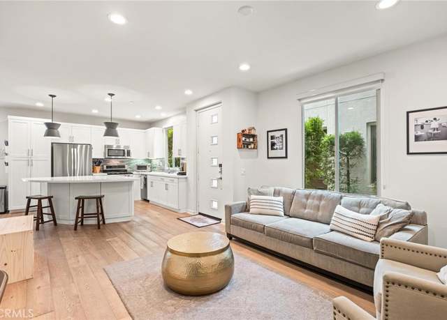 Property at 5225 Pacific Ter, Hawthorne, CA 90250, 3 beds, 2.5 baths