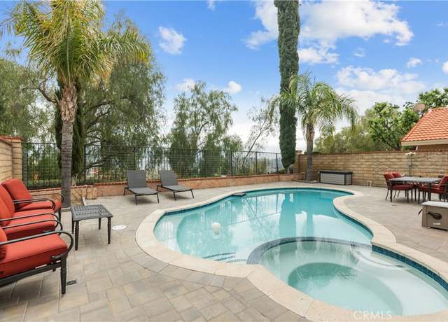 Property at 19332 Old Friend Rd, Canyon Country, CA 91351, 4 beds, 3 baths