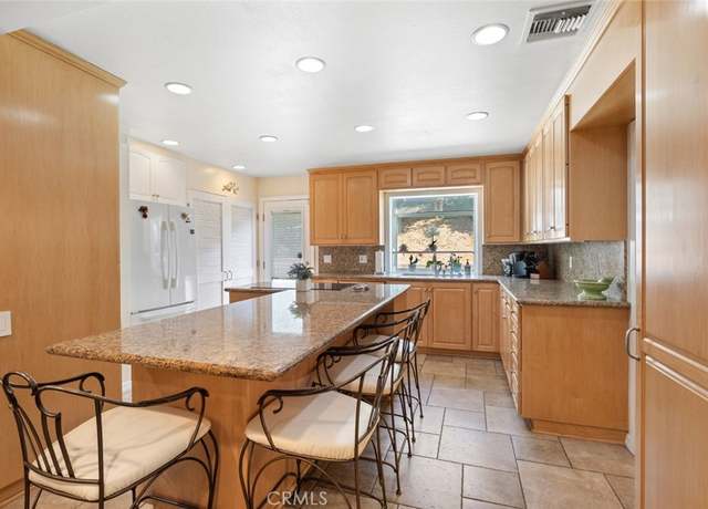 Property at 22666 Margarita Dr, Woodland Hills, CA 91364, 5 beds, 2.5 baths