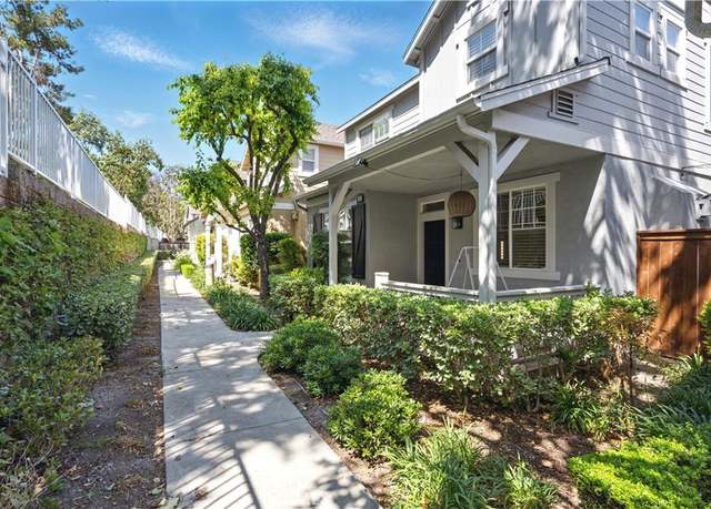 Property at 3 Bluff Cove Dr, Aliso Viejo, CA 92656, 3 beds, 2.5 baths