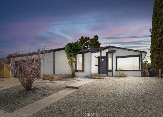 Property at 2123 Sierra Linda Dr, Barstow, CA 92311, 3 beds, 2 baths