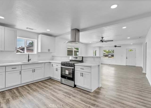 Property at 516 C St, Lemoore, CA 93245, 3 beds, 2 baths