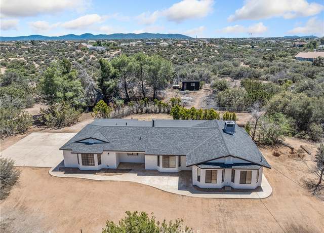 Property at 10683 El Centro Rd, Oak Hills, CA 92344, 3 beds, 2 baths