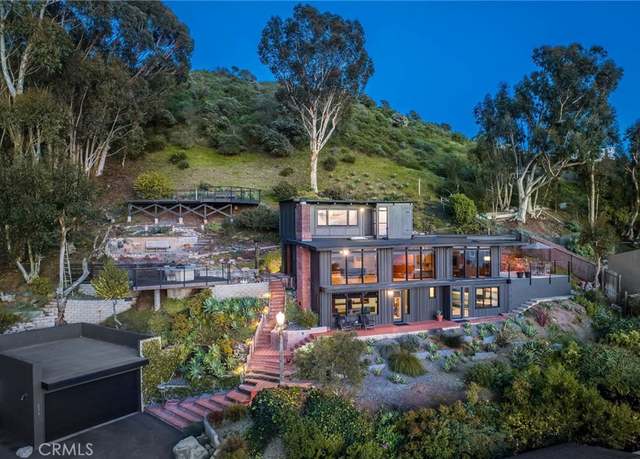 Property at 22315 3rd Ave, Laguna Beach, CA 92651, 3 beds, 3 baths