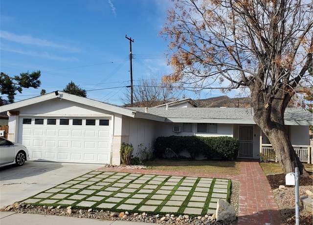 Property at 19119 Delight St, Canyon Country, CA 91351, 4 beds, 3.5 baths