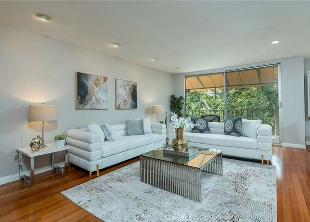 Property at 330 W California Blvd #308, Pasadena, CA 91105, 3 beds, 2.5 baths