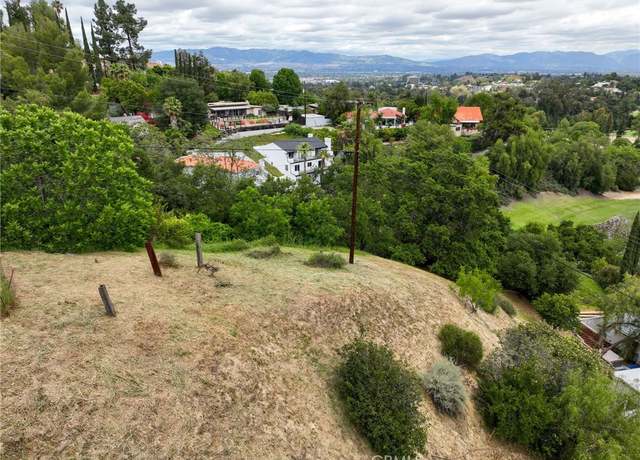 Property at 21460 Arcos Dr, Woodland Hills, CA 91364