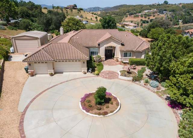 Property at 30646 Red Hawk Rd, Valley Center, CA 92082, 4 beds, 3 baths