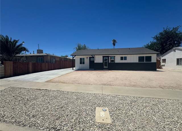 Property at 44209 Stanridge Ave, Lancaster, CA 93535, 4 beds, 2 baths
