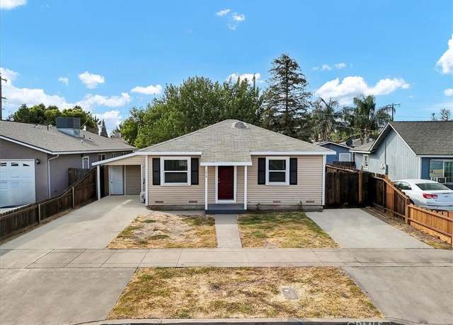 Property at 1015 Hall Ave, Corcoran, CA 93212, 2 beds, 1 bath